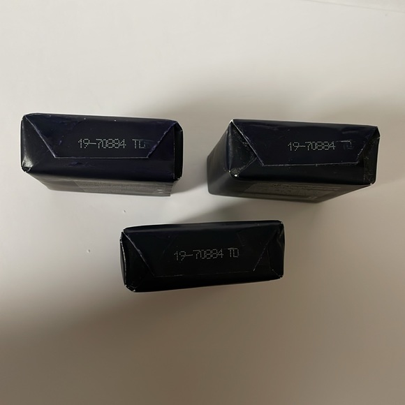 Sodashi Botanical Renewing Cleansing Bar - Picture 4 of 5